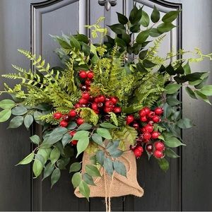WINTER / HOLIDAY BASKET WREATH